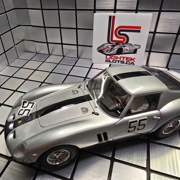 1/24 Scale Carrera Digital Ferrari 250 GTO No.25 1963 Silver – Limited Edition - Picture 13 of 13